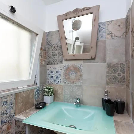 Modern And Cozy In Lisboa