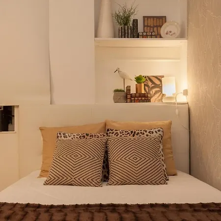 Modern And Cozy In * Лиссабон