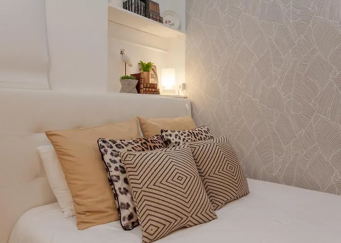 Apartament Modern And Cozy In *